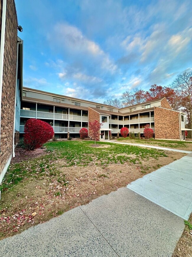 Foto del edificio - 492 East St