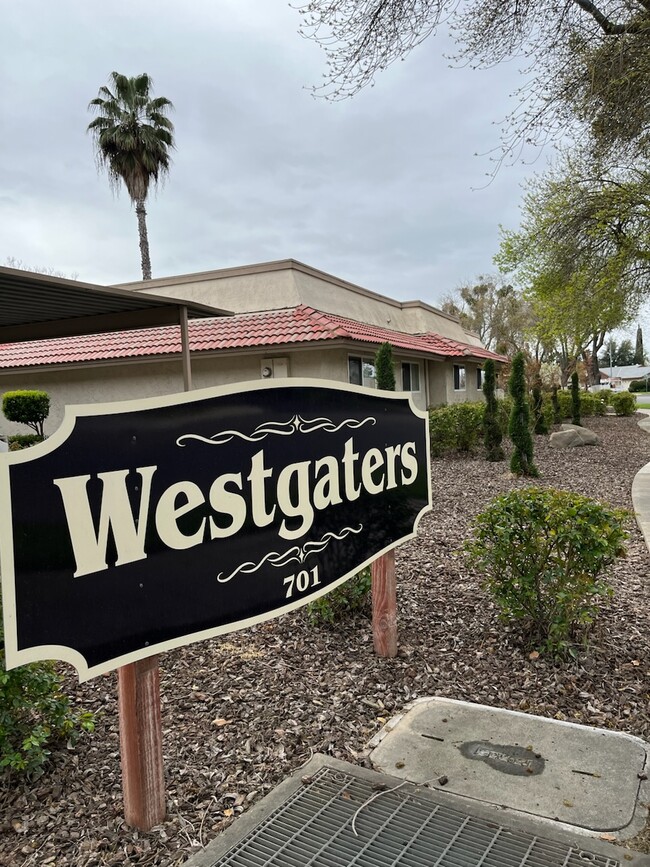 Building Photo - Westgaters Apartments