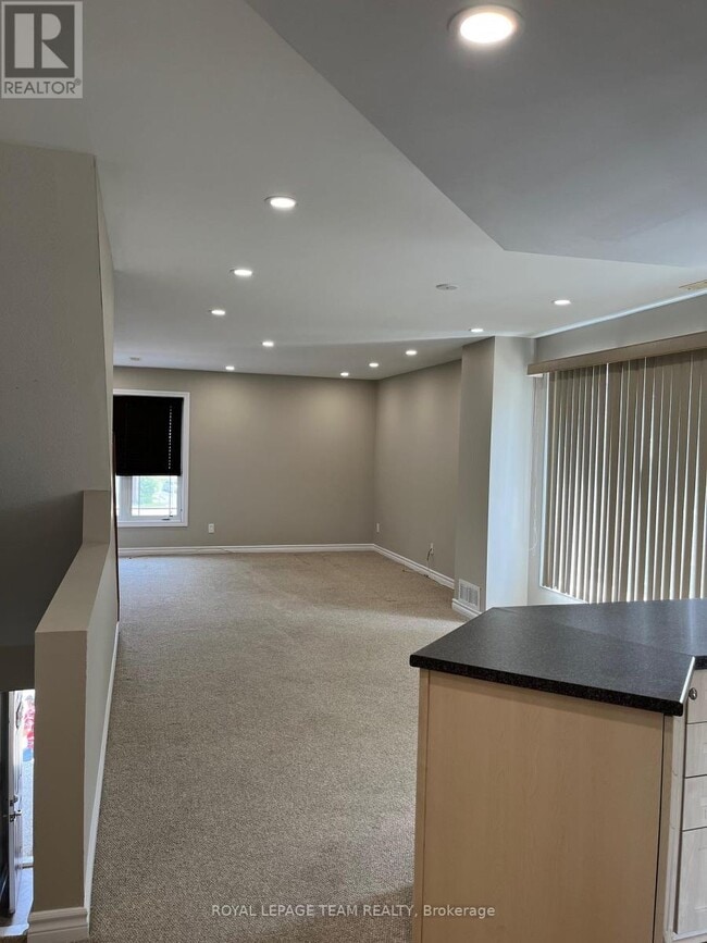 Building Photo - 457 Chapman Mills Dr