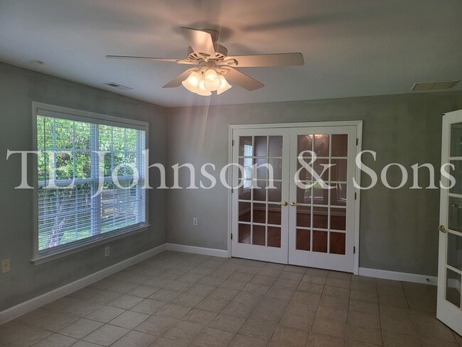 Building Photo - Charming 3BR Home with Bonus Room, Screened Deck & Two-Car Garage