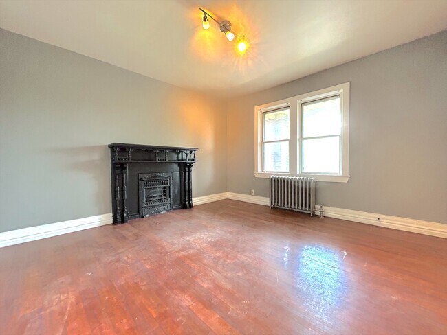 Photo du bâtiment - 61 East Avenue S