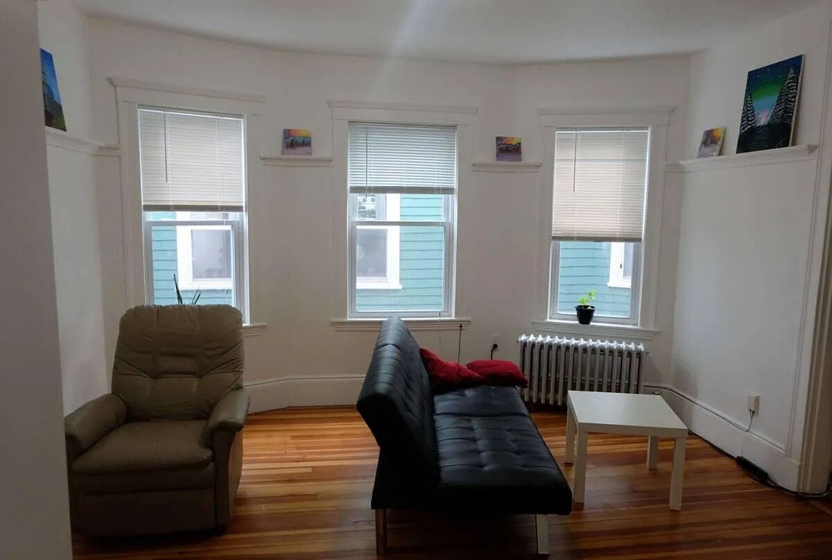 Foto principal - 116 Adams St
