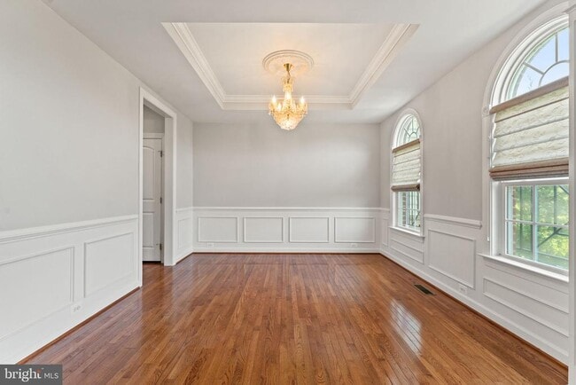 Building Photo - 42524 Rowderbury Square