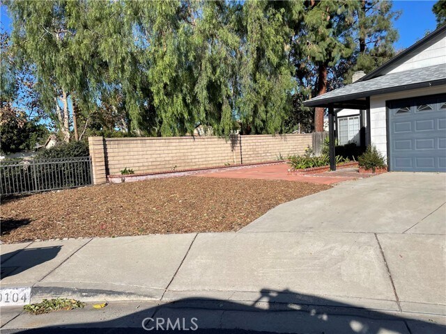 Building Photo - 10104 Bedford Dr