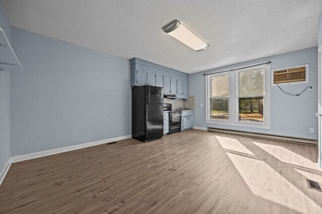 Building Photo - 1 bedroom in Coats