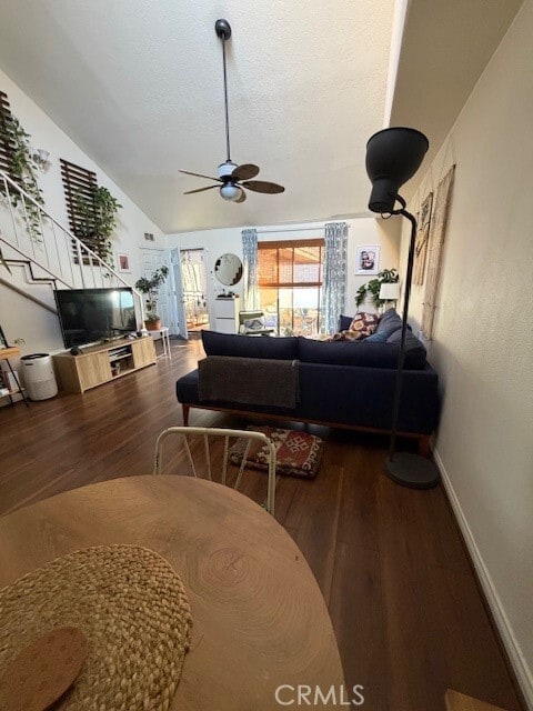 Building Photo - 1509 Stanley Ave