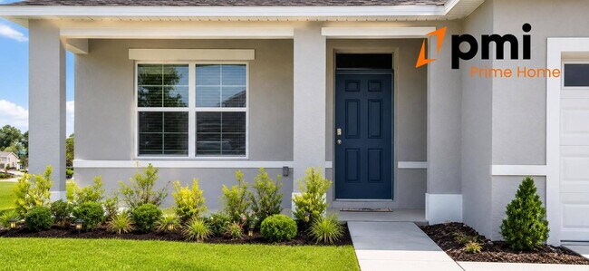 Foto del edificio - Stunning 5-Bedroom single family Home in Tavares | Spacious Layout & Modern Comforts