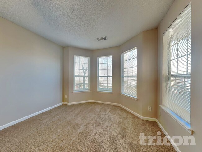 Foto del edificio - 128 Hawkeye Ln NW