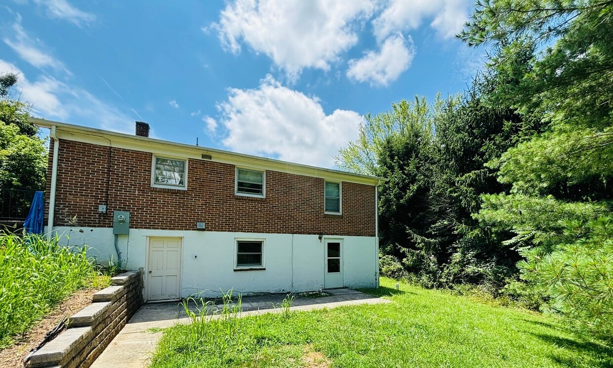 Photo - 315-2 Landsdowne St.