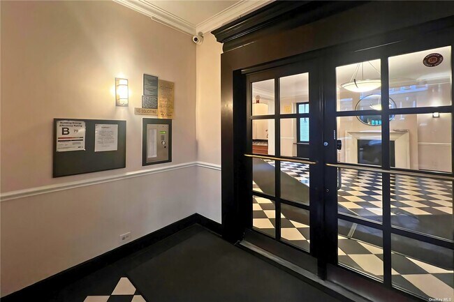 Foto del edificio - 35-36-36 76th St