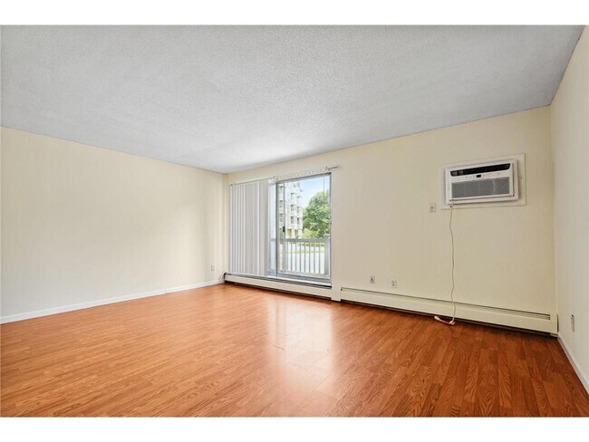 Foto del edificio - 5315 Minnehaha Ave