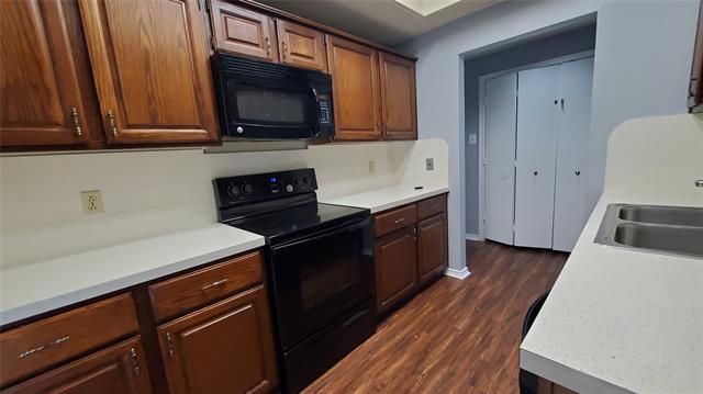 Building Photo - 13307 Daystrom Ct