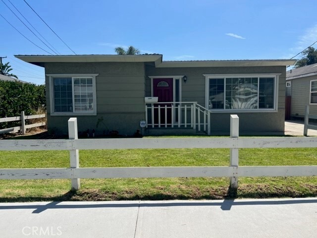 Building Photo - 25008 Cypress St