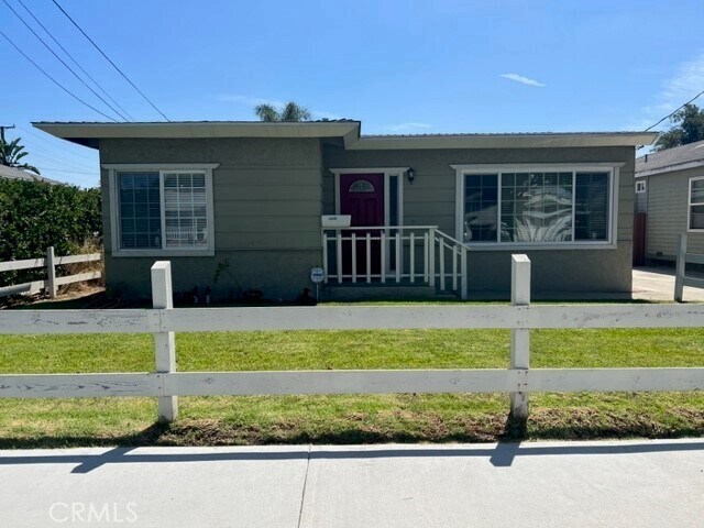 Foto del edificio - 25008 Cypress St