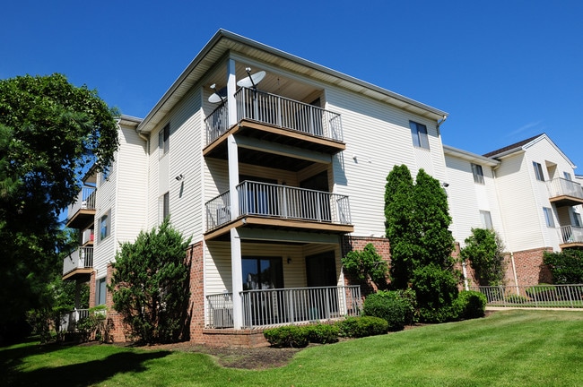 Foto del edificio - Edison Woods Senior