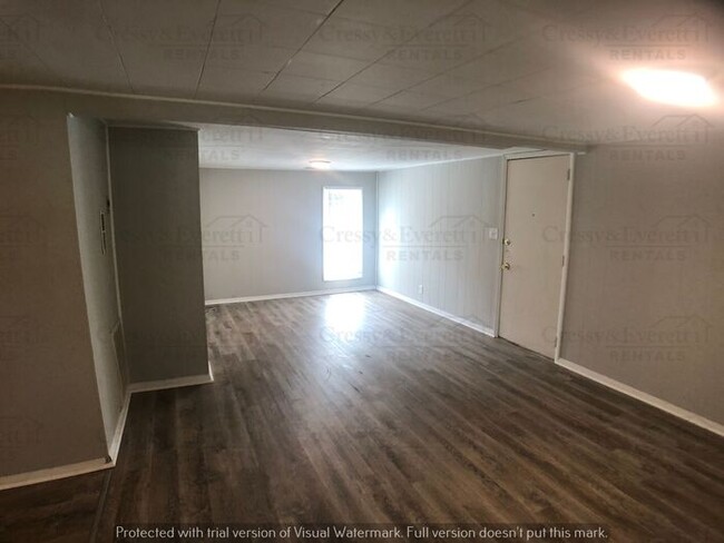 Building Photo - Spacious 3 Bedroom in Paw Paw