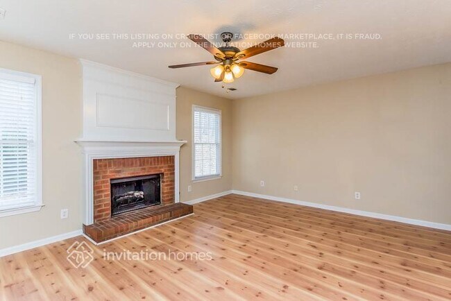 Foto del edificio - 1040 Deer Hollow Dr
