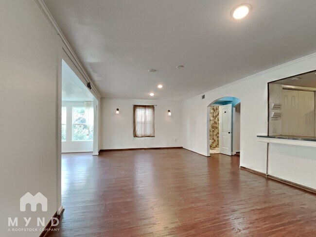 Foto del edificio - 6907 Schiller St