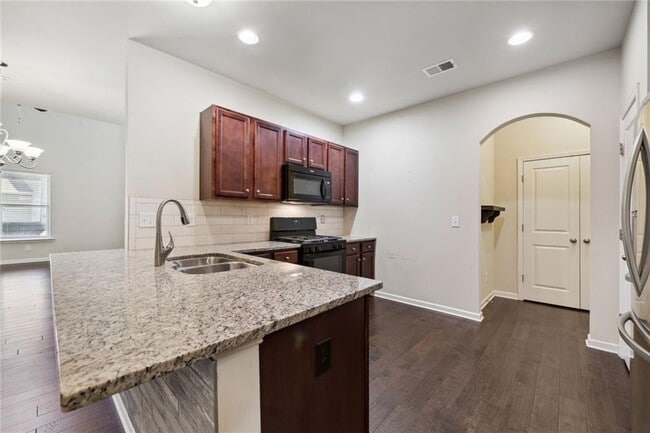 Foto del edificio - 3554 Village Enclave Ln