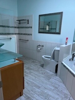 Foto del edificio - 3191 Lake Park Ln