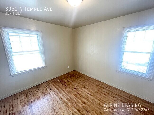 Foto del edificio - 3051 N Temple Ave