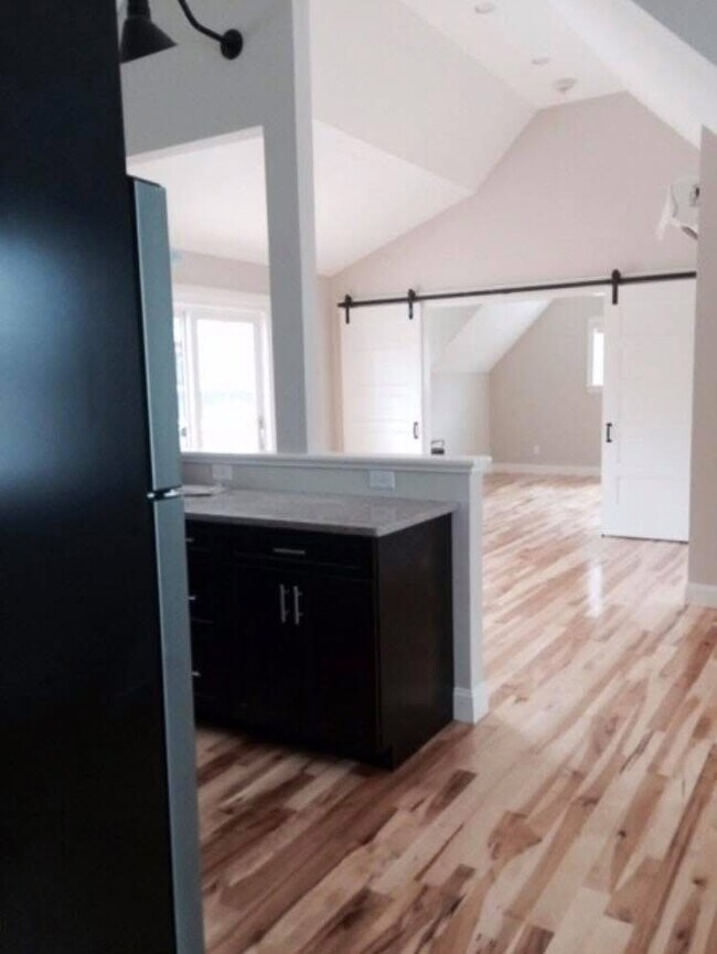 Foto del edificio - 1379 MA-28A