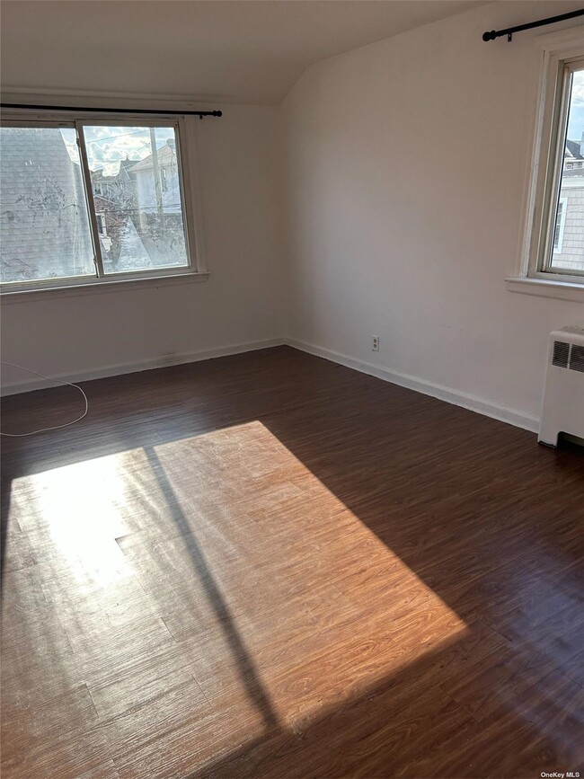 Building Photo - 465 Lindell Blvd