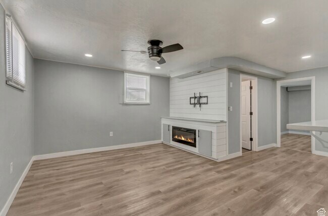 Foto del edificio - 3409 Jackson Ave