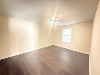 Foto del edificio - 1609 Summerwoods Cir