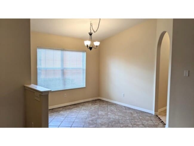 Building Photo - Check this one out!  Open Split Spacious House in Palm Coast, FL!