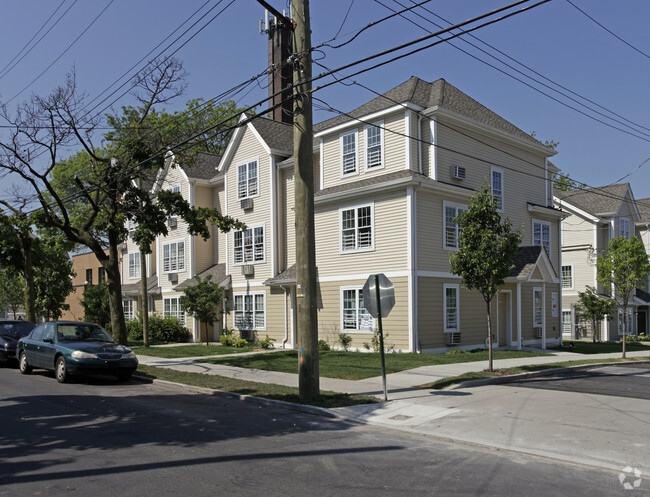 Foto del edificio - Markham Gardens