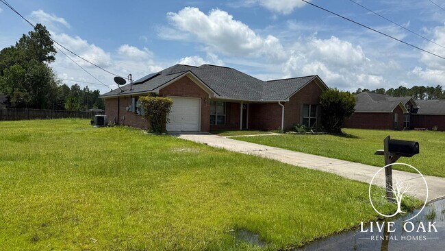 Building Photo - MOVE-IN SPECIAL: $500 OFF 1st MONTH'S RENT!**