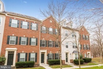 Building Photo - 9610 Torino Rd