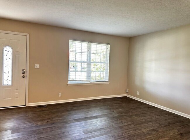 Foto del edificio - 3BR/2BA Home For Rent in Fern Creek!
