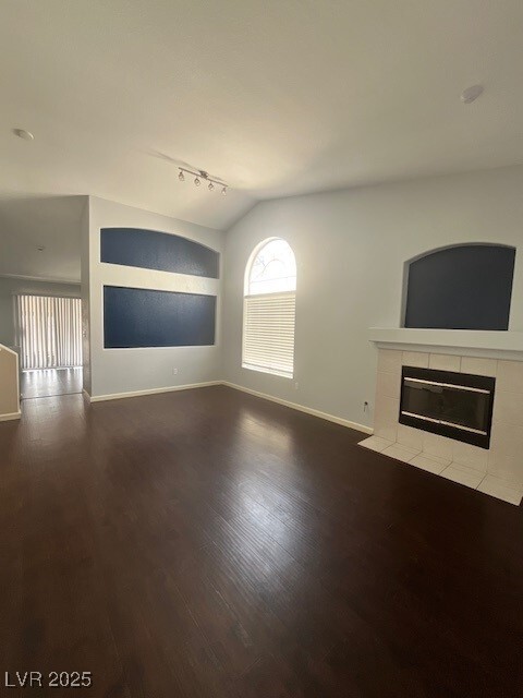 Building Photo - 9630 Redstar St