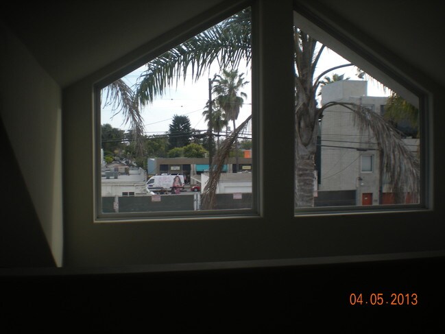 Foto del edificio - 1306 Electric Ave
