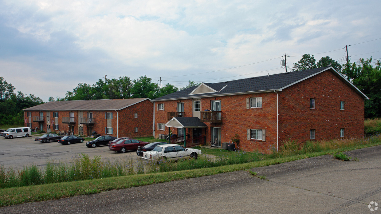 Primary Photo - Rocky View Apartments