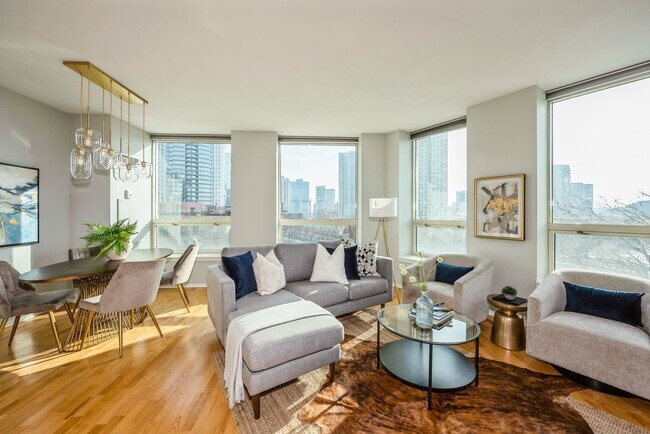 Foto del edificio - 600 N Kingsbury St