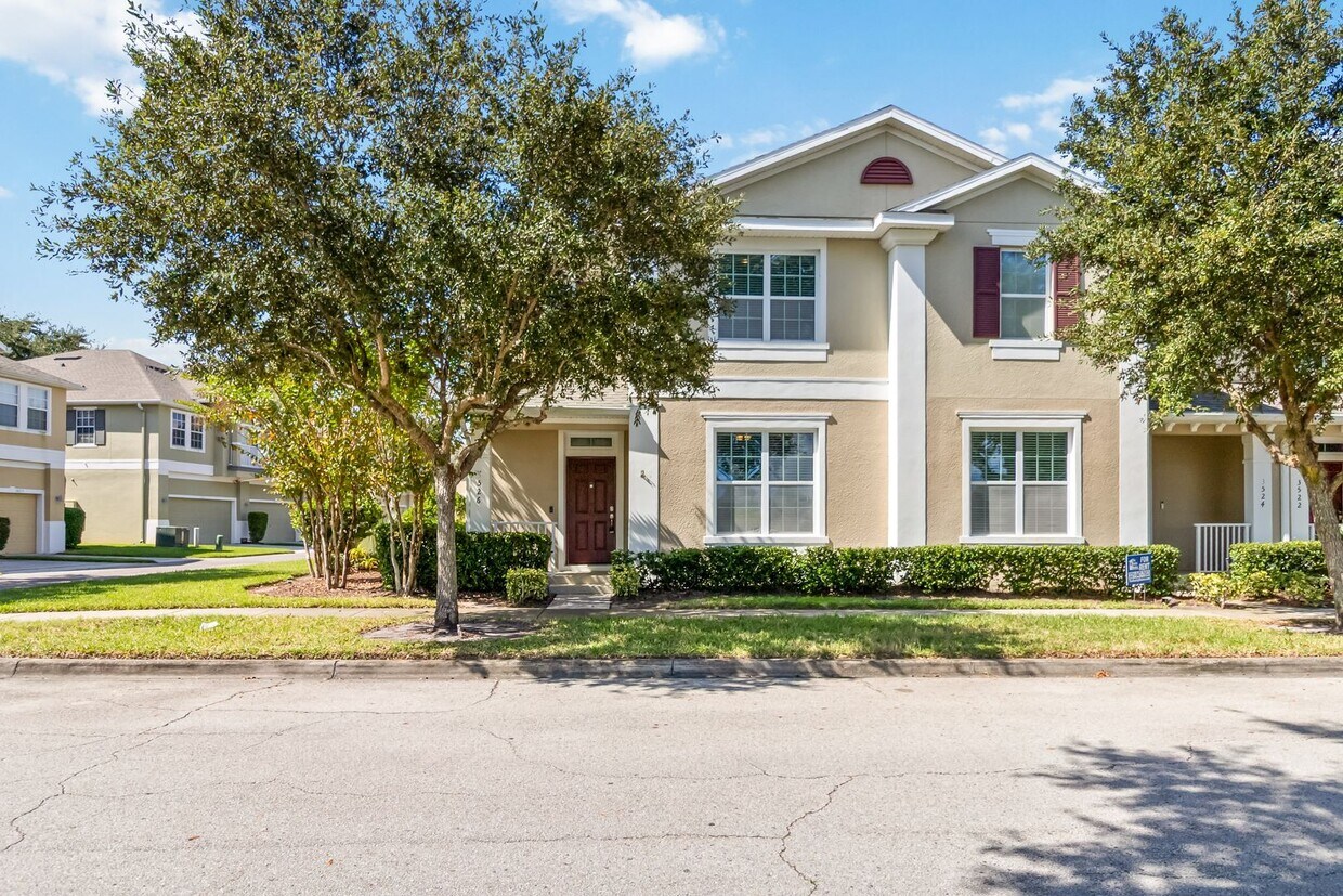 Primary Photo - MOVE IN SPECIAL- Beautiful 4/2.5 Townhome For Rent in Harmony