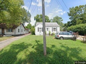 Building Photo - 616 W 9th St