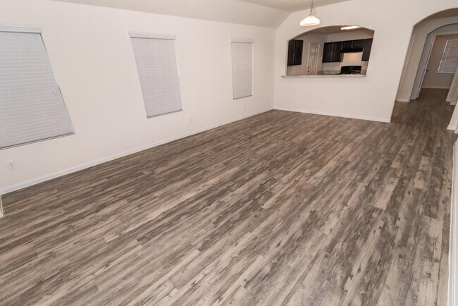 Foto del edificio - 5719 S Brenwood Dr