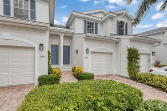 Building Photo - 12866 Carrington Cir