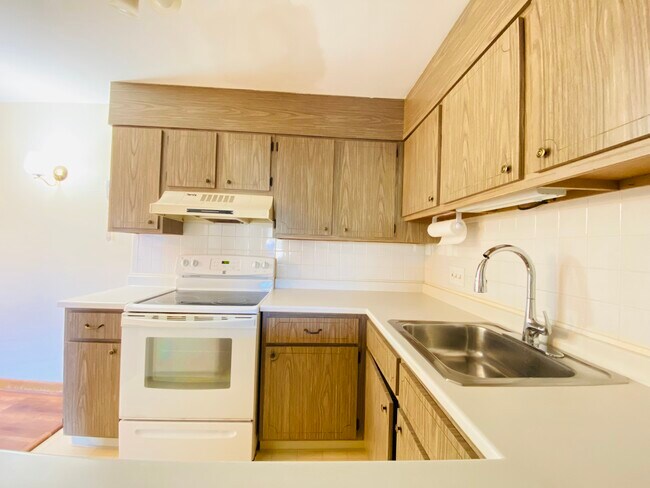 Foto del edificio - 43 Jacqueline Rd