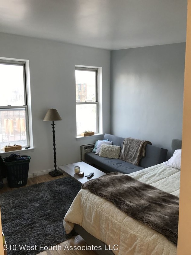 Primary Photo - 310 W 4th St