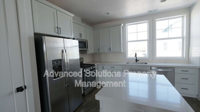 Building Photo - 11227 S Kestrel Rise Rd