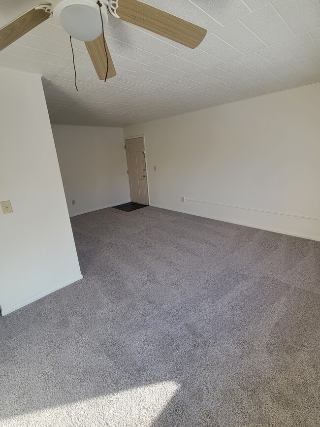 Building Photo - Crafton Broadhead Apartments