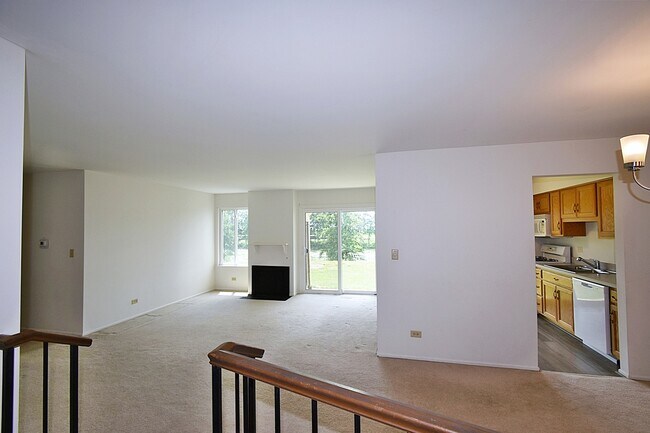 Foto del edificio - 360 Springlake Ln