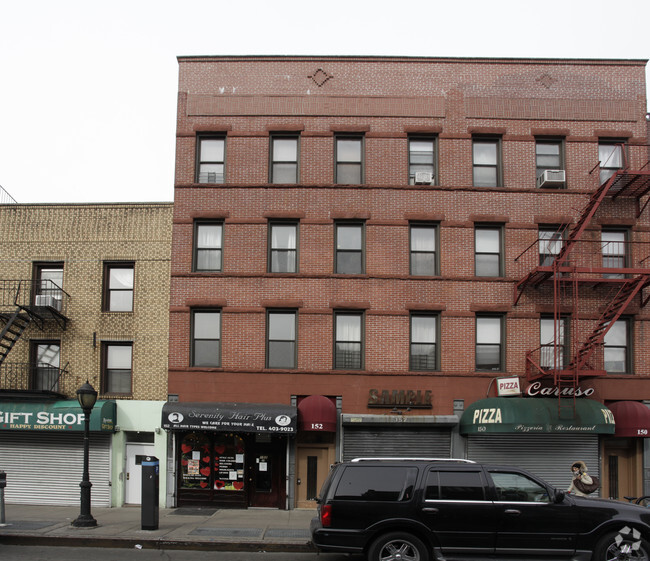 Building Photo - 152 Smith St