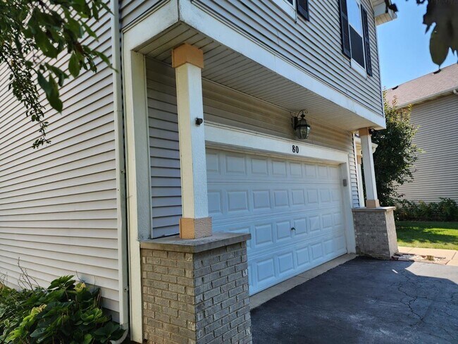 Foto del edificio - 80 Kenilworth Ct