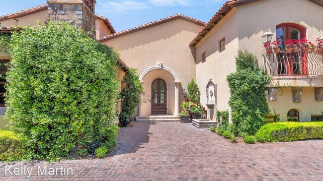 Foto del edificio - 4 br, 7 bath House - 5968 E Orange Blossom LN